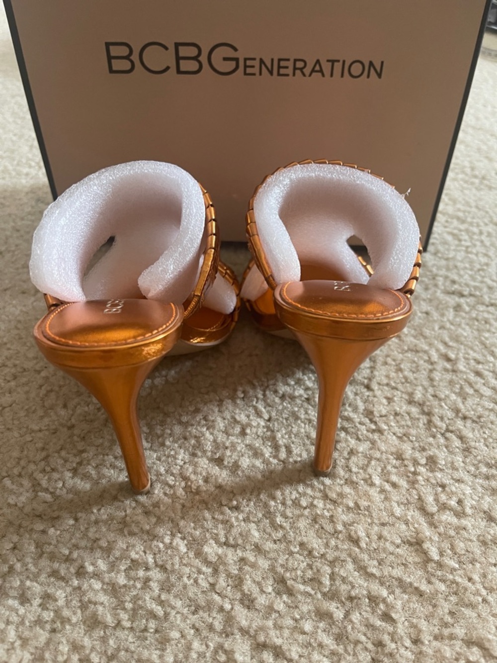 NWT BCBG Generation Metallic Orange Braided Slide Sandals - Picture 3 of 6
